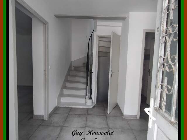 Dpt Côte d'Or (21), à vendre à Montbard, Maison de ville — photo du bien