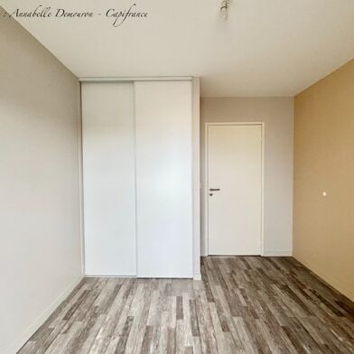 Appartement 4 pièces 264000 €