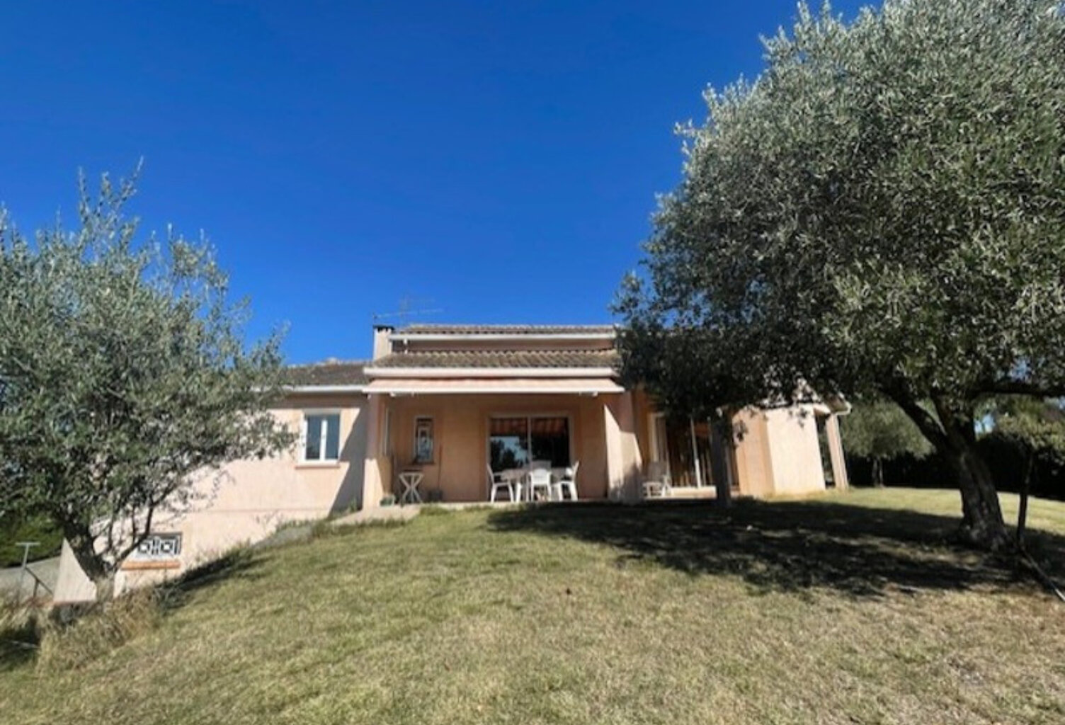 Dpt Haute Garonne (31), à vendre REVEL maison P6 — photo 1