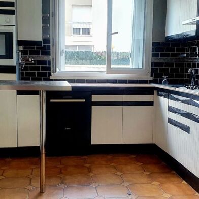 Appartement 3 pièces 1800 €