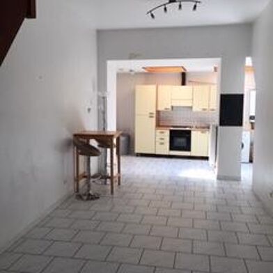 Appartement 3 pièces 890 €