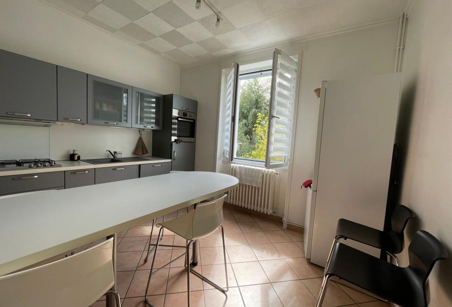 Maison À Louer — photo 1
