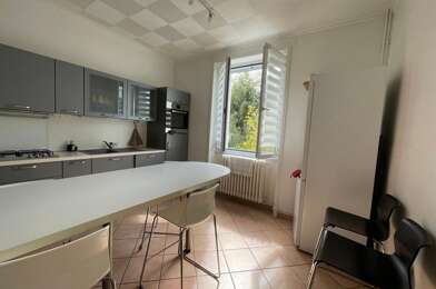 Maison 7 pièces 2990 €