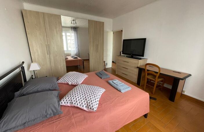 Maison À Louer — photo 2