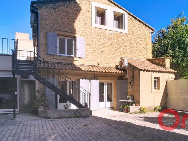 Immeuble À Vendre — photo du bien