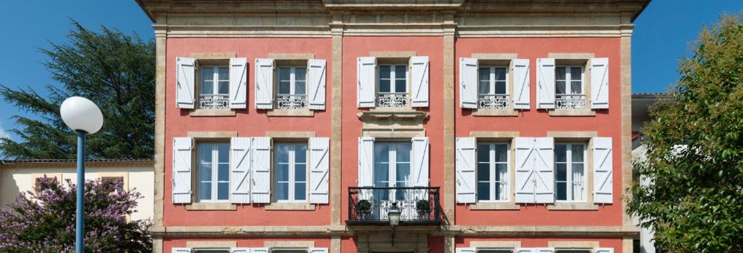 Maison 8 Pièces 400 m² à vendre à Aire-sur-l'Adour (40800)
