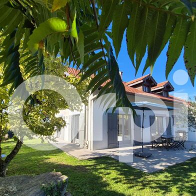 Maison 6 pièces 1045000 €