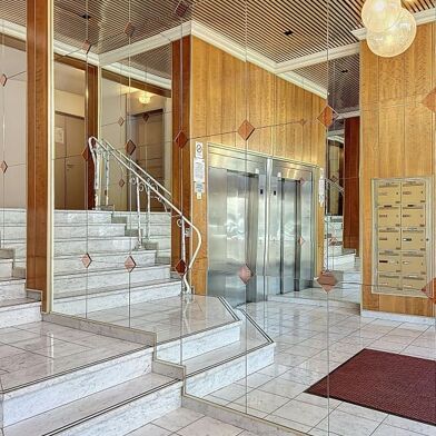 Appartement 2 pièces 240000 €