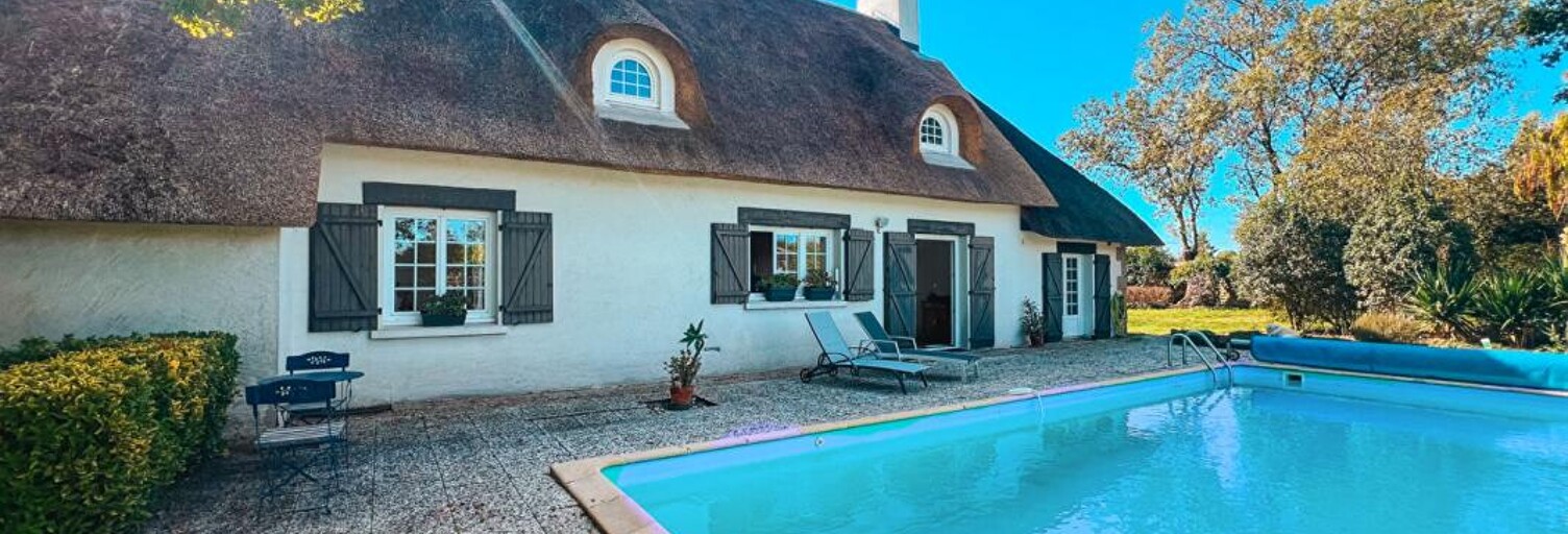 Maison 8 Pièces 210 m² à vendre à Saint-Étienne-de-Montluc (44360)