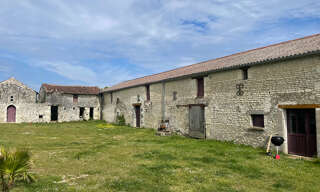 Maison 6 Pièces 160 m² à vendre à Savigny-sous-Faye (86140)