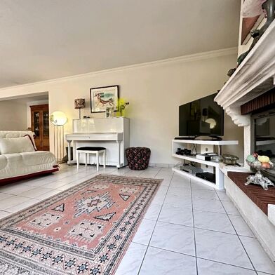 Maison 6 pièces 447200 €