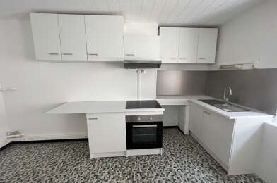 Appartement 3 pièces 870 €