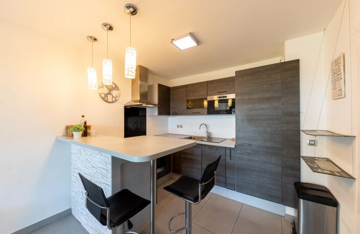 Résidence sécurisée, 2 pièces terrasse, piscine, garage — photo 2