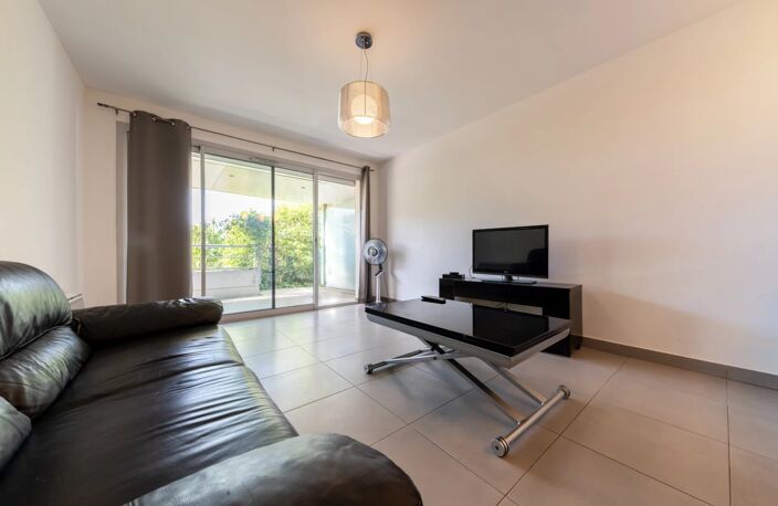 Résidence sécurisée, 2 pièces terrasse, piscine, garage — photo 4