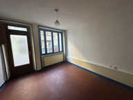 Petite maison de ville à rénover, proche commerces. 85 m2 ha — photo 2