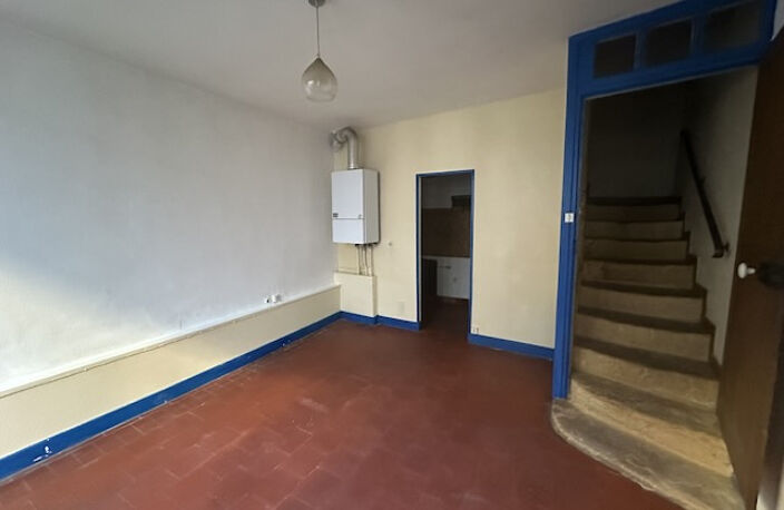 Petite maison de ville à rénover, proche commerces. 85 m2 ha — photo 3