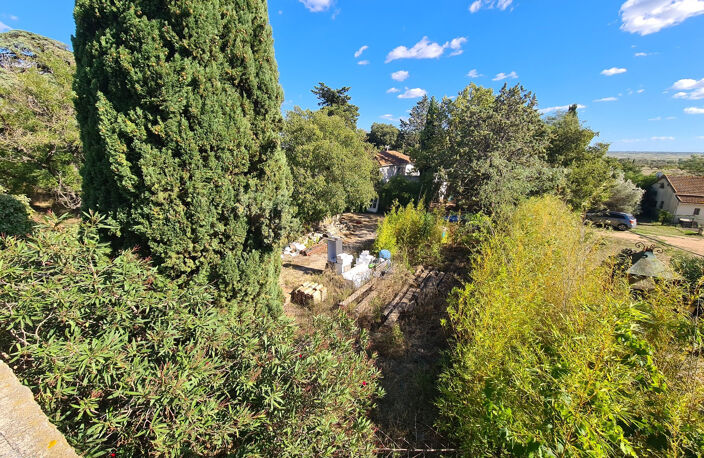 Domaine comprenant plusieurs corps de batiments, une maison — photo 4