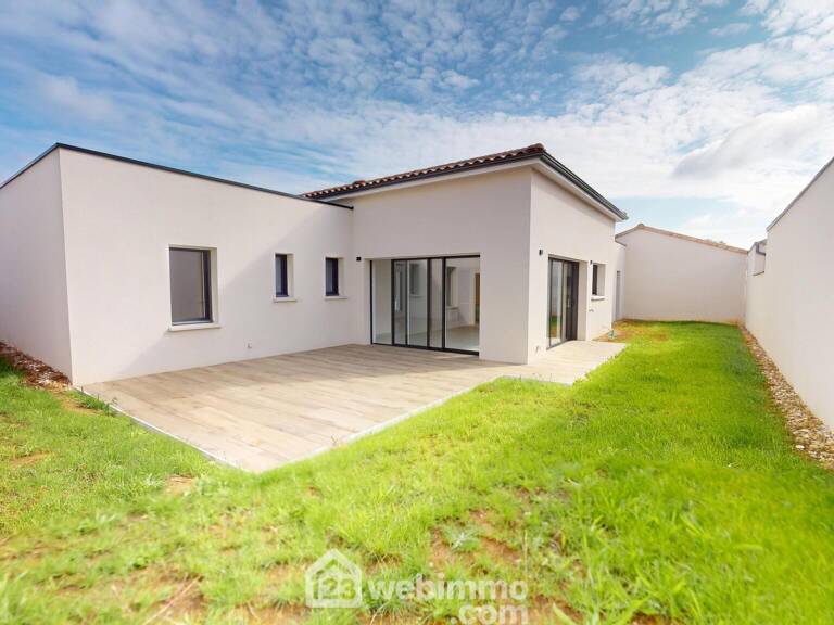 Maison - 116m² - Saint-Hilaire-la-Forêt — photo 1
