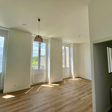 Appartement 2 pièces 540 €