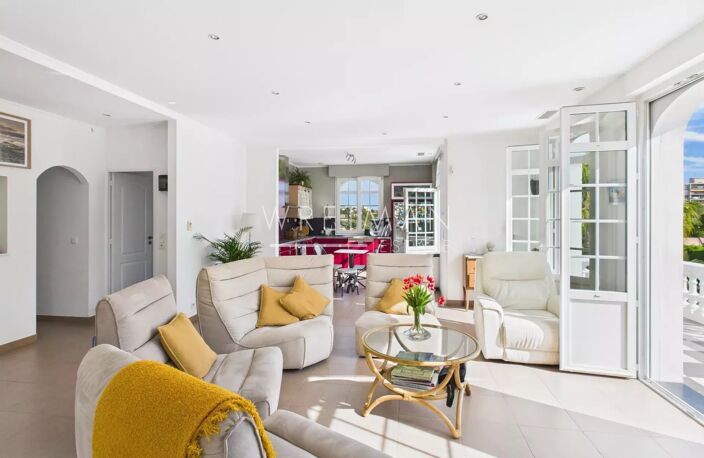 VILLA 5 PIÈCES AVEC PISCINE – JUAN-LES-PINS — photo 2