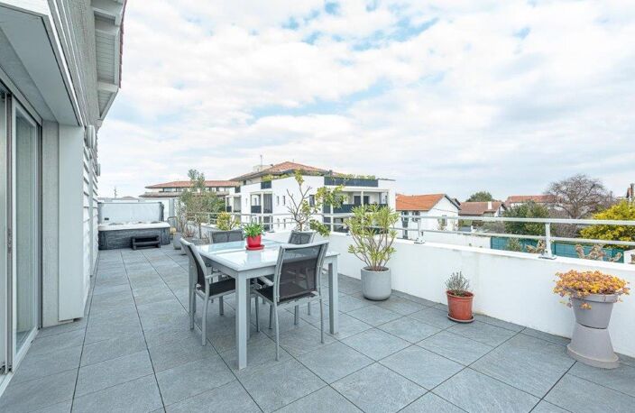 CO-EXCLUSIVITE ANGLET – LA ROCHEFOUCAULT DERNIER ETAGE TERRASSE - GARAGE - CAVE — photo 3