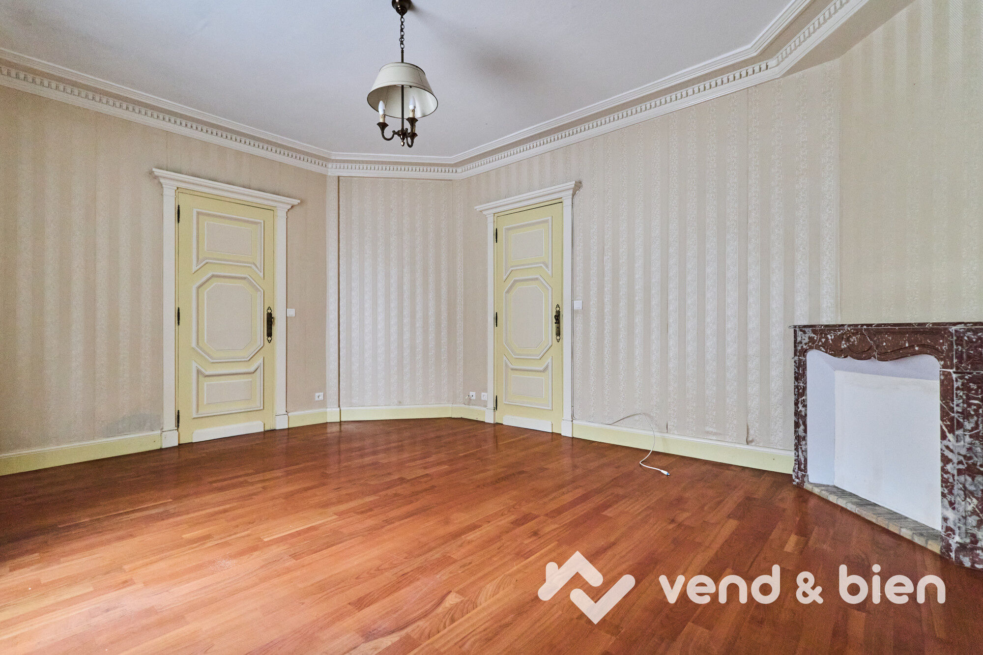 Villa / Maison  T7 à vendre Reims 51100