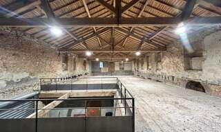 Immeuble  400 m² à vendre à Beaumont-lès-Valence (26760)