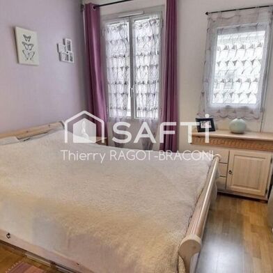 Appartement 3 pièces 220000 €