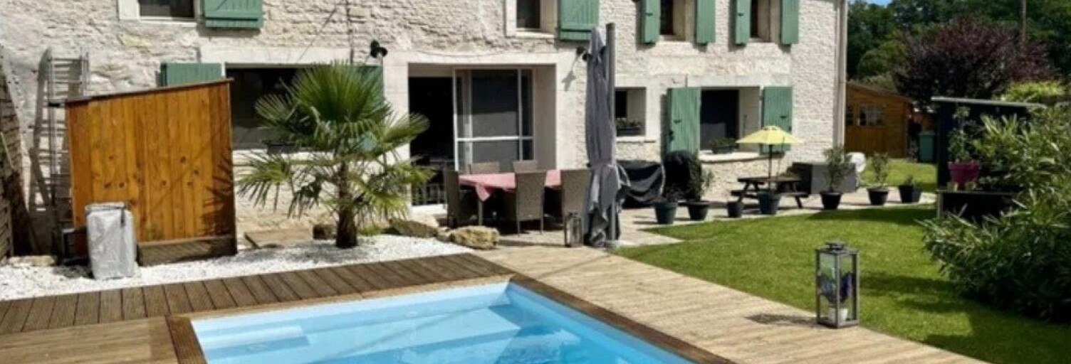 Maison 5 Pièces 187 m² à vendre à Bercloux (17770)