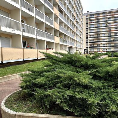 Appartement 5 pièces 248000 €