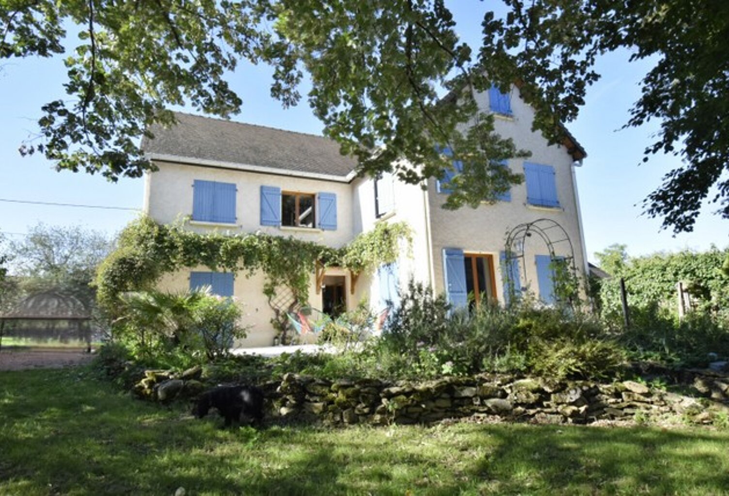 AGRÉABLE MAISON EN CÔTE CHALONNAISE — photo 1