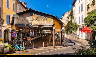 Commerce 5 Pièces 150 m² à vendre à Antibes (06160)