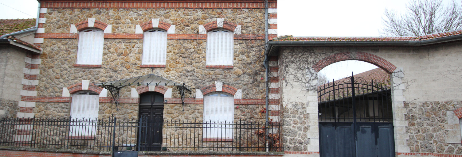 Maison 7 Pièces 219 m² à vendre à Époye (51490)