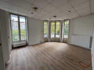 Local commercial 290m2 emplacement numéro 1 à ANNONAY — photo 2