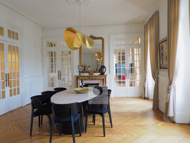 Appartement d'exception en centre-ville de Valence — photo du bien