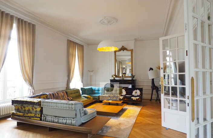 Appartement d'exception en centre-ville de Valence — photo 2
