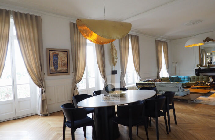 Appartement d'exception en centre-ville de Valence — photo 3