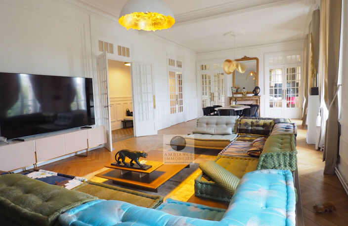 Appartement d'exception en centre-ville de Valence — photo 4