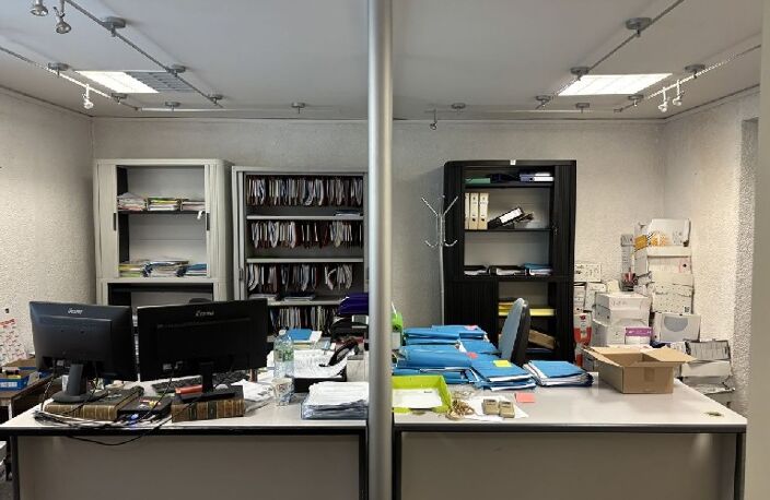 Immeuble 180 m&sup2; — photo 3