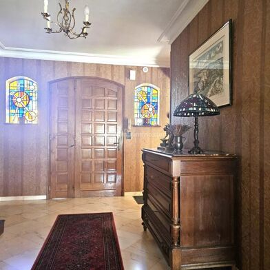 Maison 8 pièces 499000 €