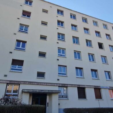 Appartement 4 pièces 83000 €