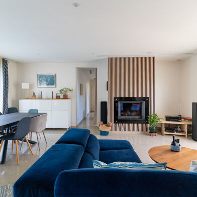 Maison 6 pièces 556400 €