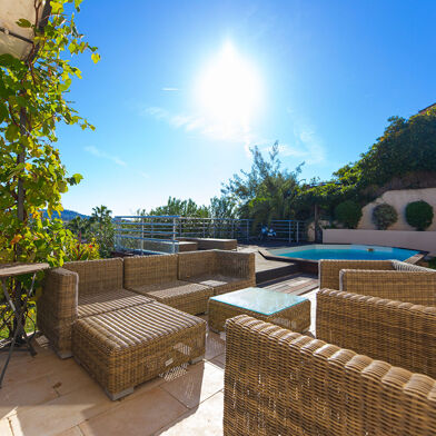 Maison 5 pièces 889000 €