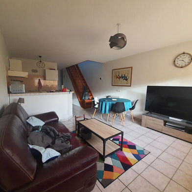 Appartement 3 pièces 700 €