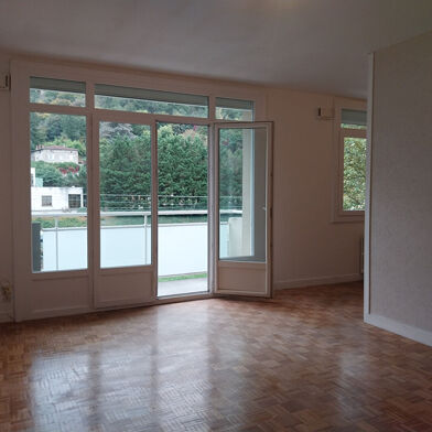 Appartement 4 pièces 160000 €