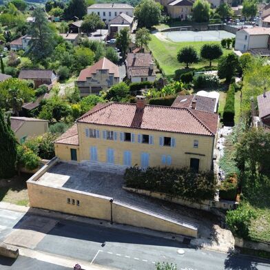 Maison 8 pièces 626400 €