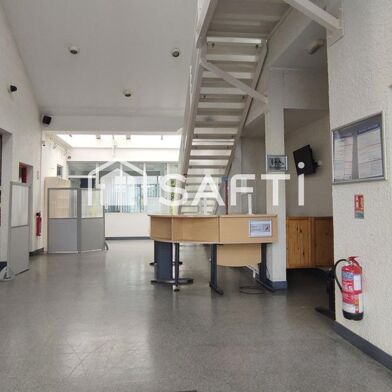 Bureau 9 pièces 995000 €