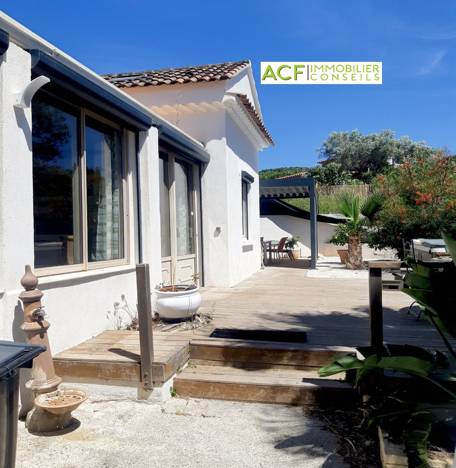 Villa / Maison  T4 à vendre Hyères 83400