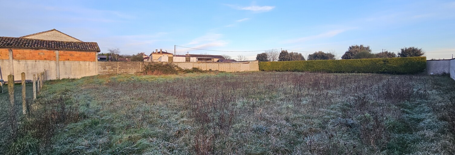 Terrain  918 m² à vendre à Jauldes (16560)