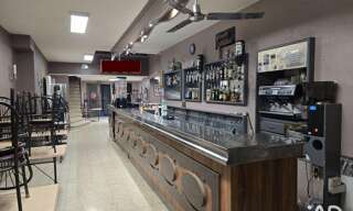 Commerce  133 m² à vendre à Pont-Saint-Esprit (30130)